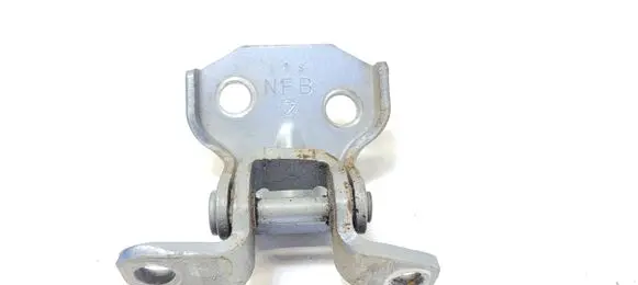 Subaru Forester SH Front door lower hinge 