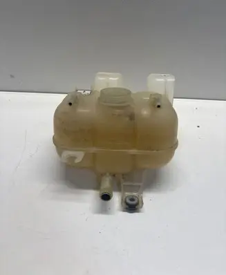 Chrysler Pacifica Coolant expansion tank/reservoir 68217323AA 62541BCAV1