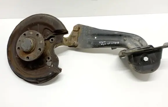 Rear wheel hub