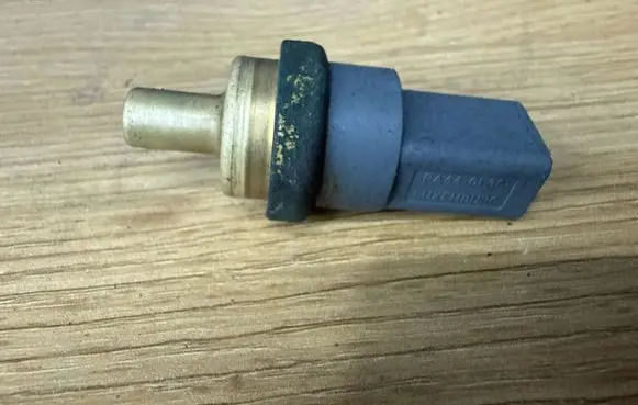 Skoda Octavia Mk2 (1Z) Coolant temperature sensor 