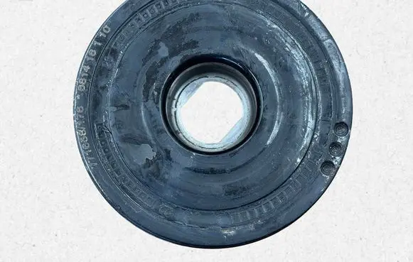 Renault Trafic III (X82) Crankshaft pulley 123032762R