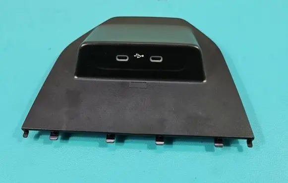 Skoda Fabia Mk4 (6VA) USB socket connector 657035736A IMPRK1604560