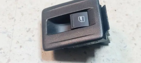 Volkswagen Scirocco Electric window control switch 1K8959527A