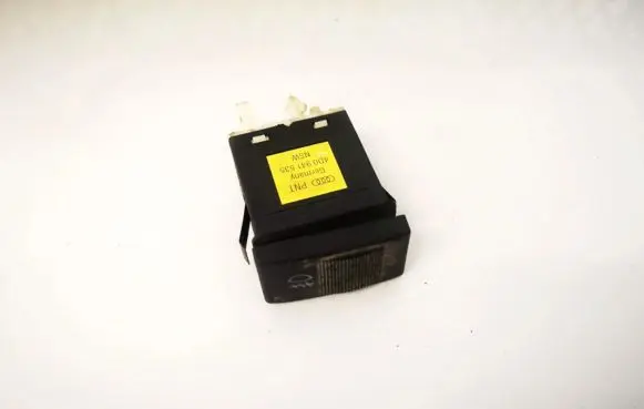 Fog light switch