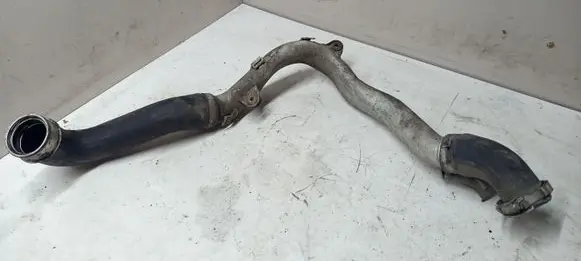 Volkswagen Touran II Intercooler hose/pipe 