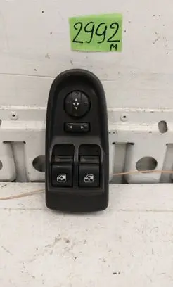 Iveco Daily 5th gen Electric window control switch 5801484207