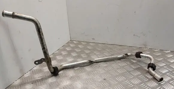 Volkswagen Touareg I Engine coolant pipe/hose