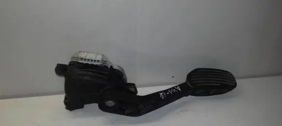 Volvo S80 Accelerator throttle pedal 30683517 A4118