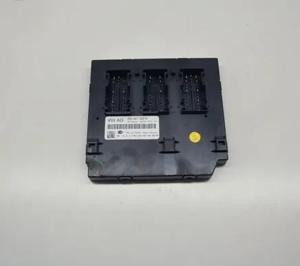 Audi A1 Central body control module 8X0907063K