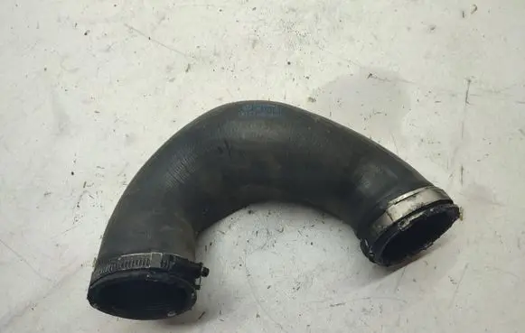 Audi Q7 4L Intercooler hose/pipe 7L6145972