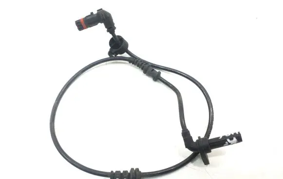 Mercedes-Benz CLS C218 X218 ABS brake wheel speed sensor A2125400117