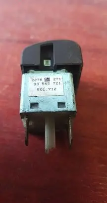 Opel Omega B1 Air circulation switch 90565721