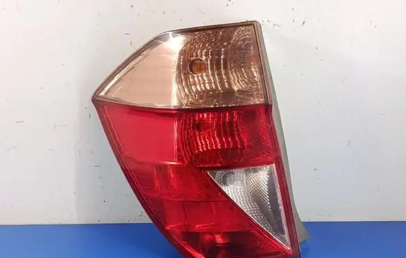 Honda FR-V Rear/tail lights