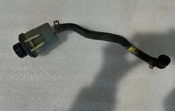 Volvo XC60 Power steering fluid tank/reservoir 31302576 31329046