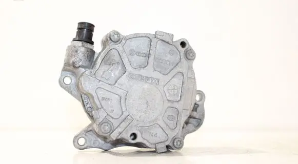 Volkswagen Tiguan Vacuum pump 03L145100F