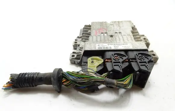 Ford Focus Engine control unit/module BV6112A650SJ S180133037 SID807EVQ