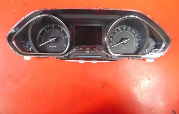 Peugeot 2008 I Speedometer (instrument cluster) 9811497480