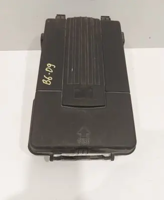 Volkswagen PASSAT B6 Battery box tray cover/lid 3C0915443A