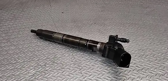Audi A6 S6 C6 4F Fuel injector 059130277AJ 0445115054