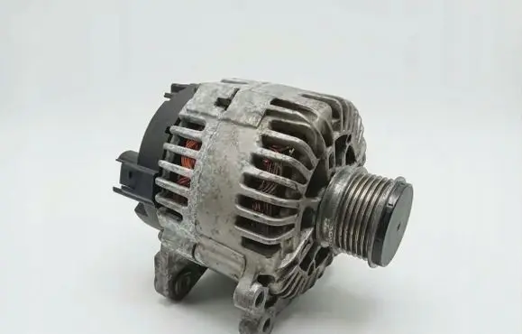 Volkswagen PASSAT B6 Generator/alternator 06F903023C
