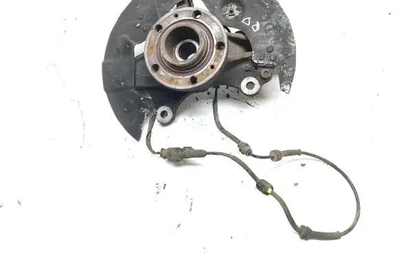 Citroen C4 Grand Picasso Front wheel hub