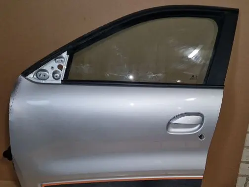 Dacia Spring Front door