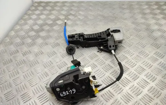Audi A4 S4 B8 8K Front door lock 8T1837885B 8J1837015D