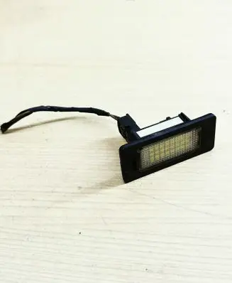 BMW 3 E92 E93 Number plate light 1378149