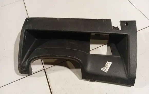 Hyundai Getz Steering wheel column trim