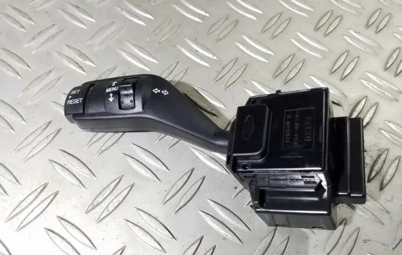 Ford C-MAX I Indicator stalk 17D940 4M5T13335BD 06APR05BBR1