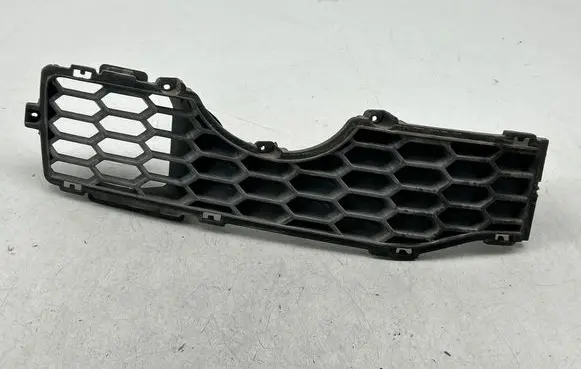Chevrolet Captiva Front grill 96623661