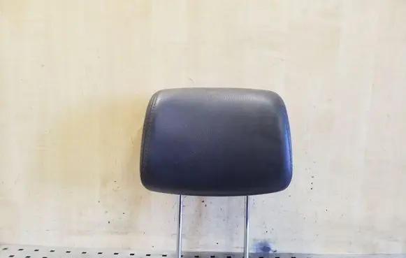 Chevrolet Captiva Front seat headrest 