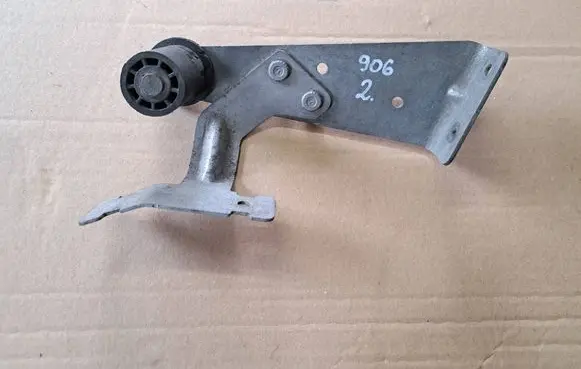 Mercedes-Benz Sprinter W906 Air filter cleaner box bracket assembly 