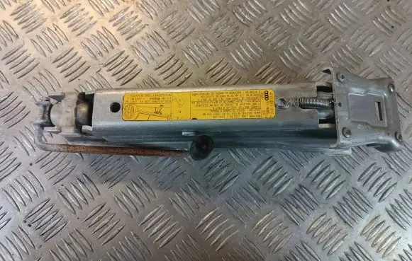 Audi A6 S6 C6 4F Lift Jack 4F0011031