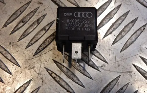 Audi A6 S6 C6 4F Other relay 8K0951253 3099