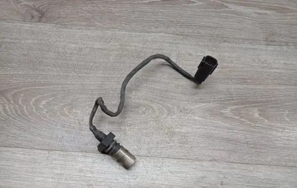 Volvo V70 Crankshaft position sensor 0296000650 1275599