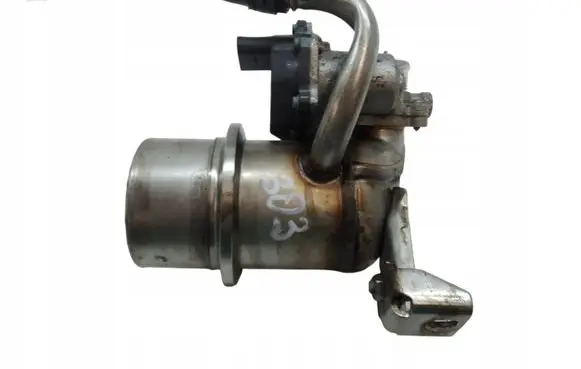 Volkswagen Touran III EGR valve cooler 04L131512BG