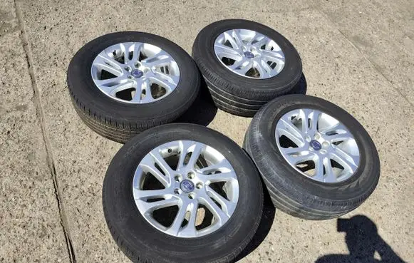 Volvo XC60 R17 alloy rim 