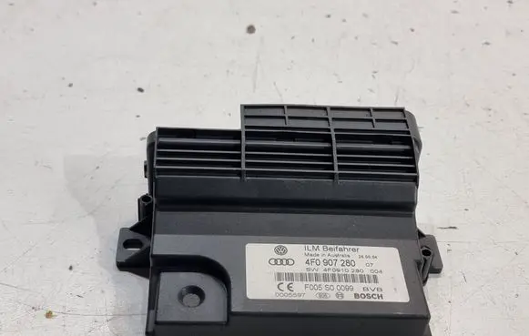 Audi A6 S6 C6 4F Central body control module 4F0907280