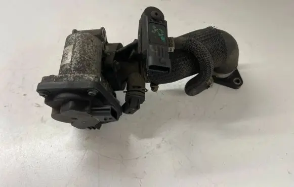 Smart ForFour II W453 Throttle valve 161208729R
