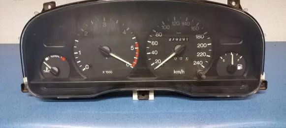 Ford Mondeo MK II Speedometer (instrument cluster) 44ZU64