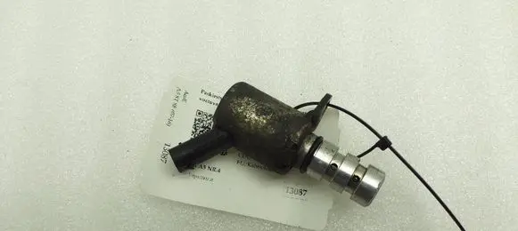 Audi A5 8T 8F Camshaft vanos timing valve 06E115243G