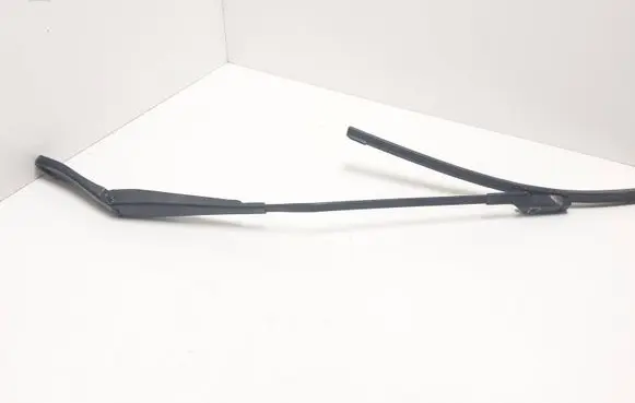 Volvo V70 Windshield/front glass wiper blade 30796036