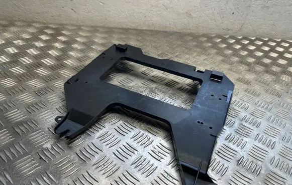 Porsche Cayenne (9Y0 9Y3) Sound amplifier holder/bracket 4M4907456