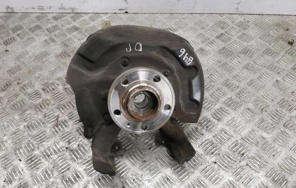 Seat Arona Front wheel hub