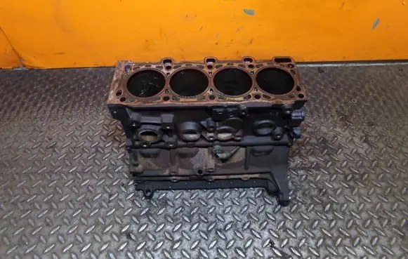 Mazda CX-7 Engine block R2AA 3MB39
