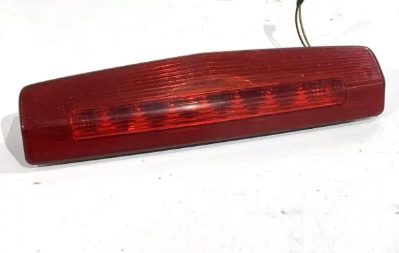 Opel Astra H Third/center stoplight 13211587