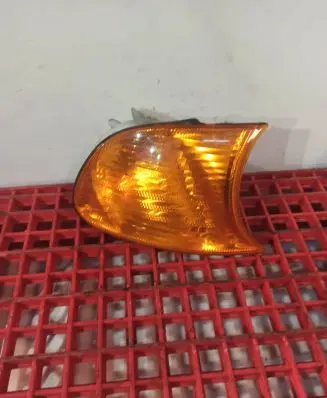 BMW 3 E46 Front indicator light 1315106155