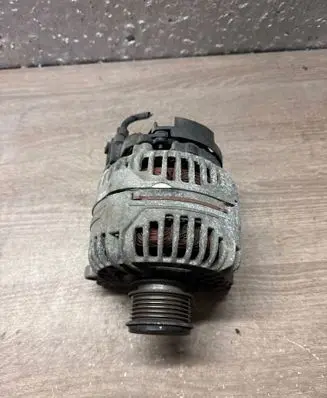 Volkswagen Sharan Generator/alternator 028903028E 0124515010