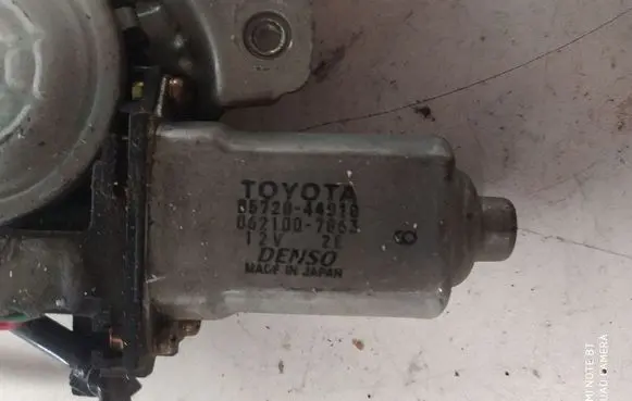 Toyota Previa (XR30, XR40) II Front door window regulator with motor 8572044010 0621007863